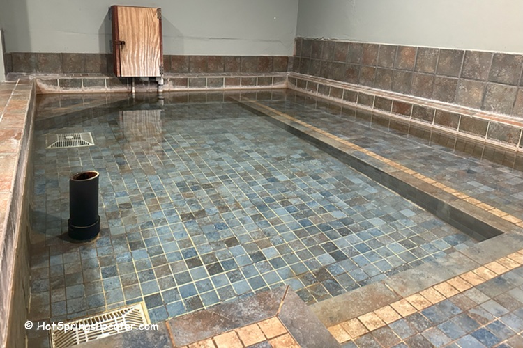 Riverside Hot Springs Inn & Spa Idaho - Soaking Pool